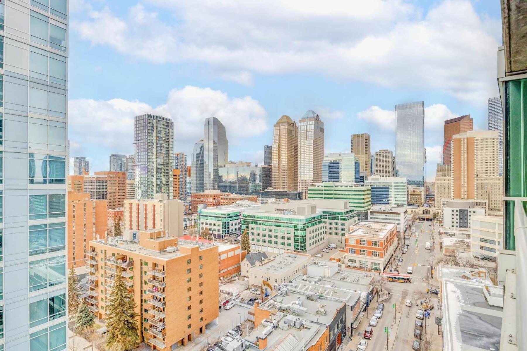 Luxury 2Br Condo - King Bed - Stunning City Views YYC Exterior foto